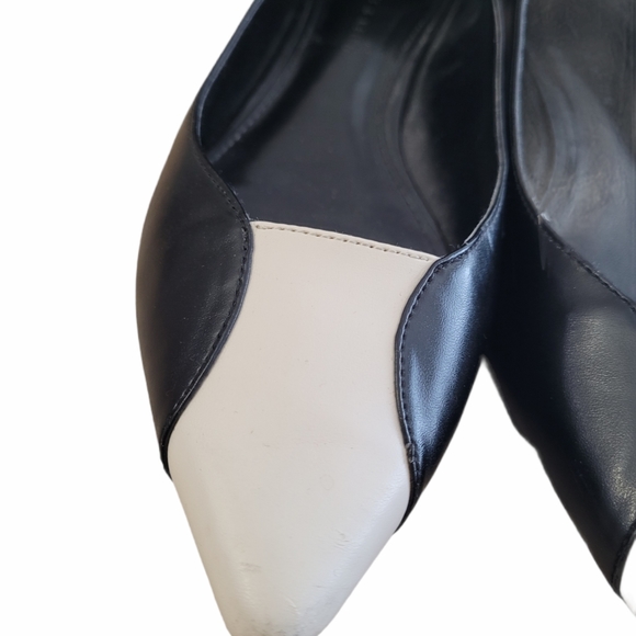 Charles & Keith Black & White flats - Picture 7 of 12